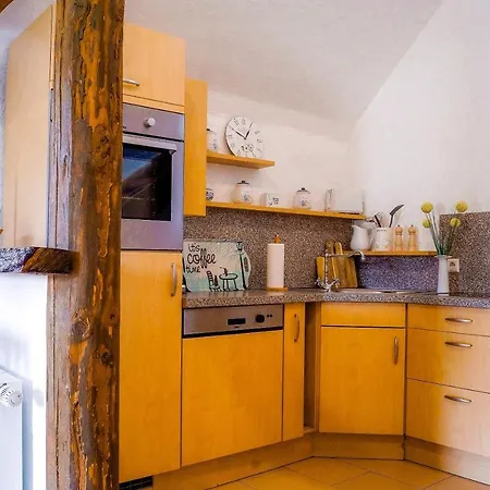 Traumwohnung Jolly Jumper Auf Idyllischem Reiterhof Nähe Burg Eltz Apartment Münstermaifeld